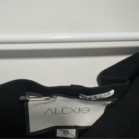 Alexis Sterre Off Shoulder High Slit Bell Sleeve
Mini Dress, Excellent Condition - Picture 6 of 6